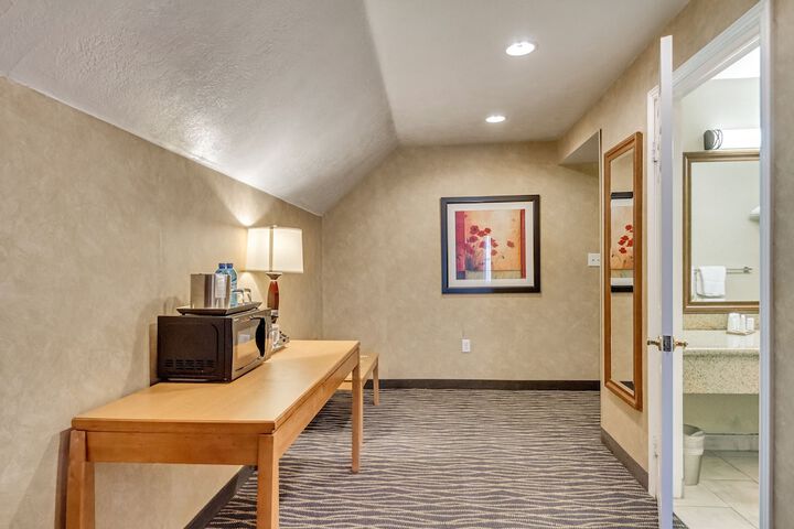 Room 63 of 112