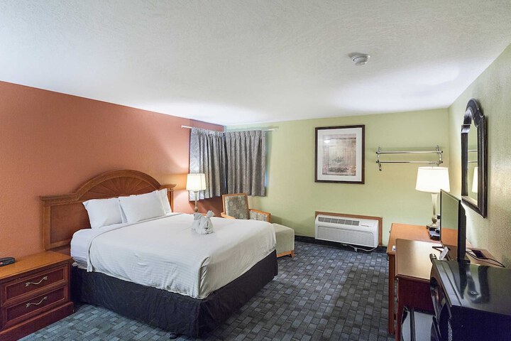 Room 21 of 36