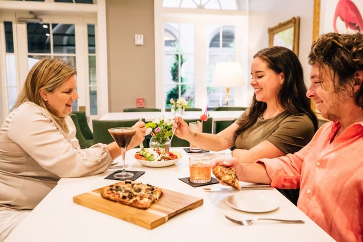 Dining 59 of 78