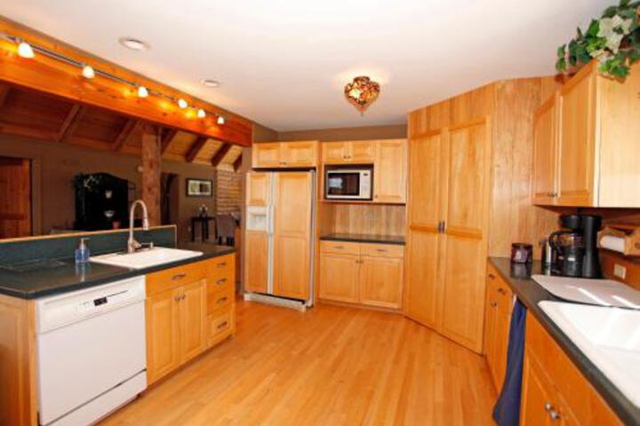 County Road House 146846