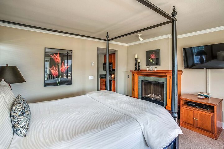 Cannon Beach Hotel Collection