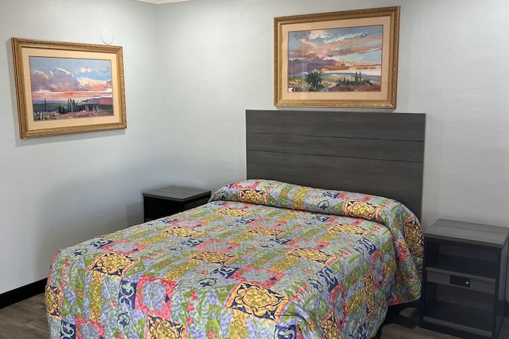 Room 17 of 20