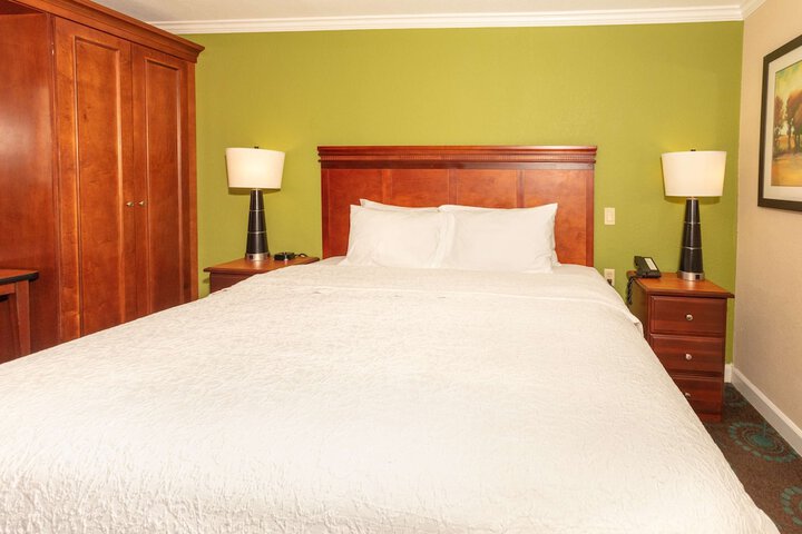 Room 42 of 72