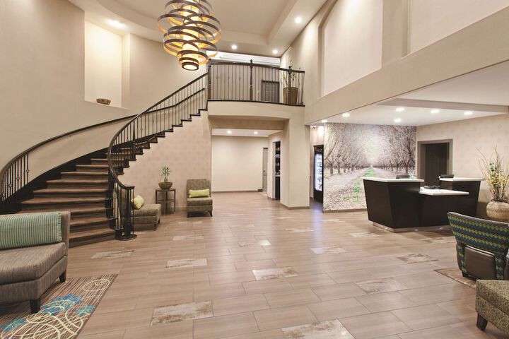 Hotel Interior 11 of 24
