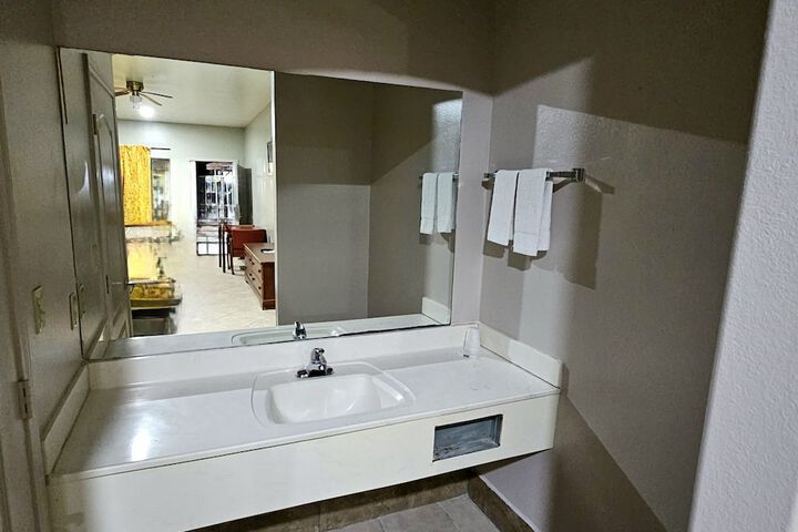 Texas Inn and Suites RGV