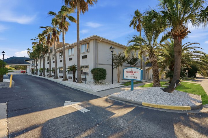 Admirals Inn on Tybee Island