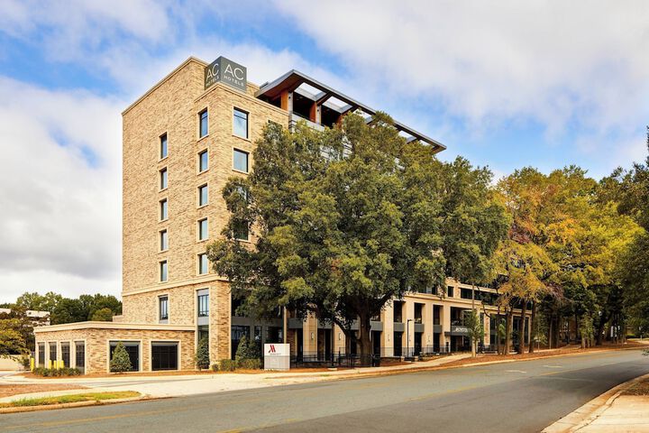 Hotel 4 of 67