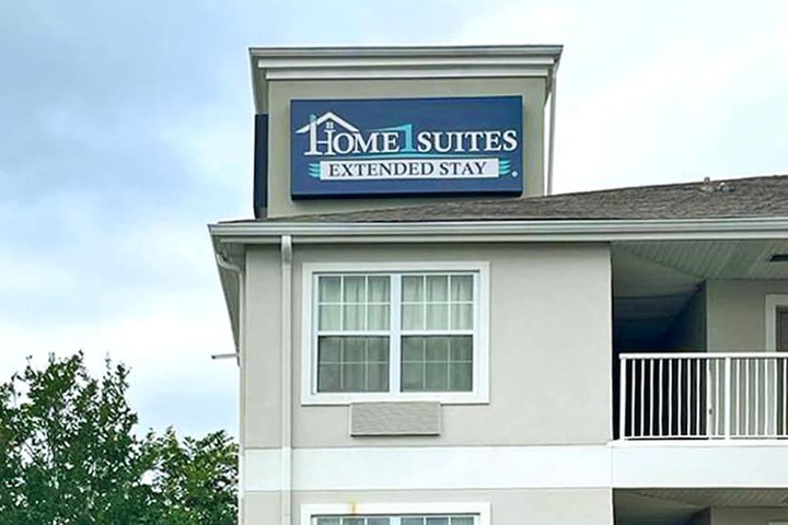 Hotel 4 of 32