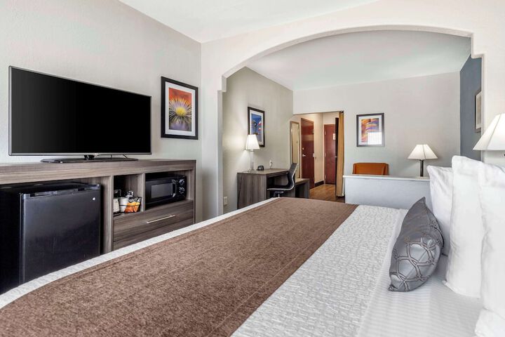 Room 25 of 31