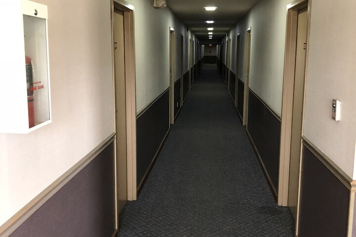 Ballroom/Hall 52 of 56