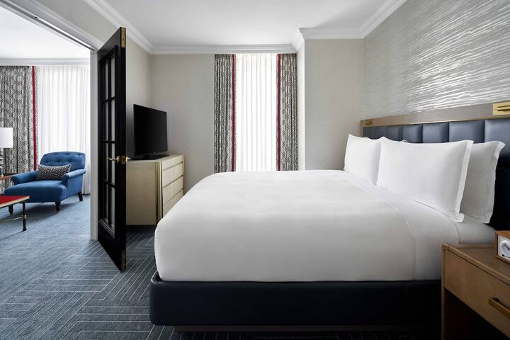 Room 54 of 91