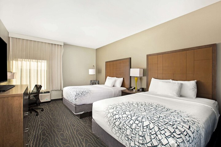 Room 40 of 61