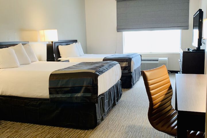 Room 32 of 55