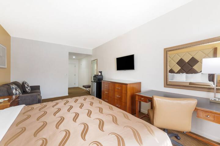 Room 54 of 81