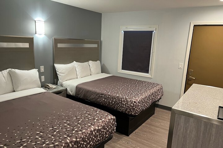 Room 13 of 26