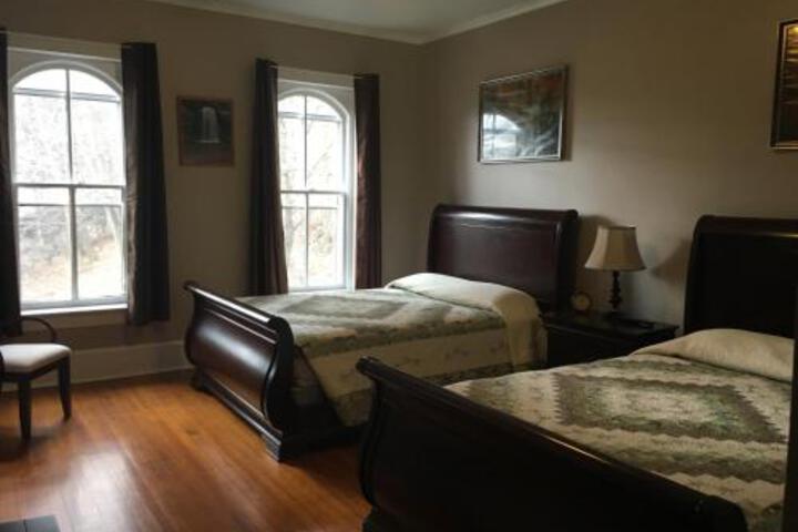 Cook Mansion Bed and Breakfast
