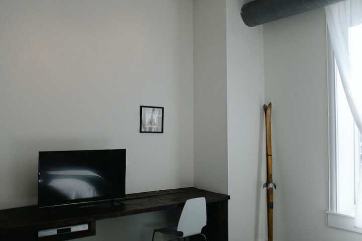 Room 42 of 92