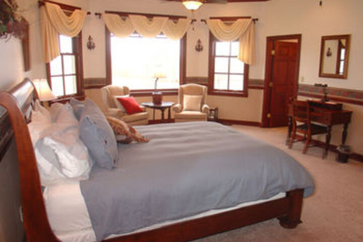 Brightwood Inn