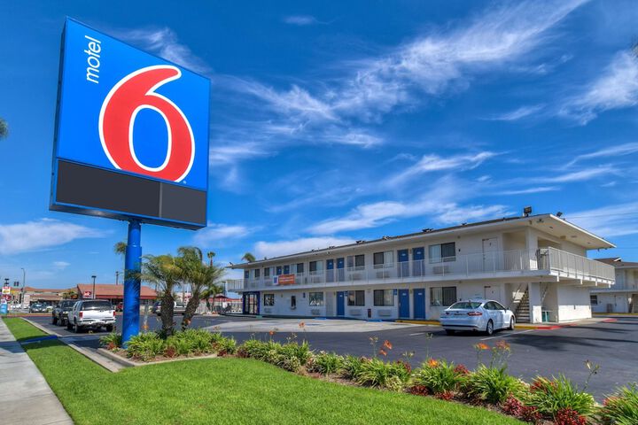 Hotel 2 of 67