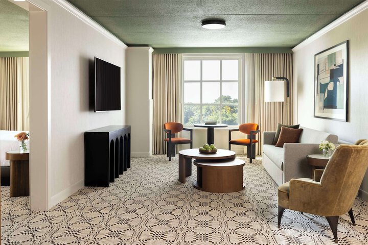 Room 21 of 40