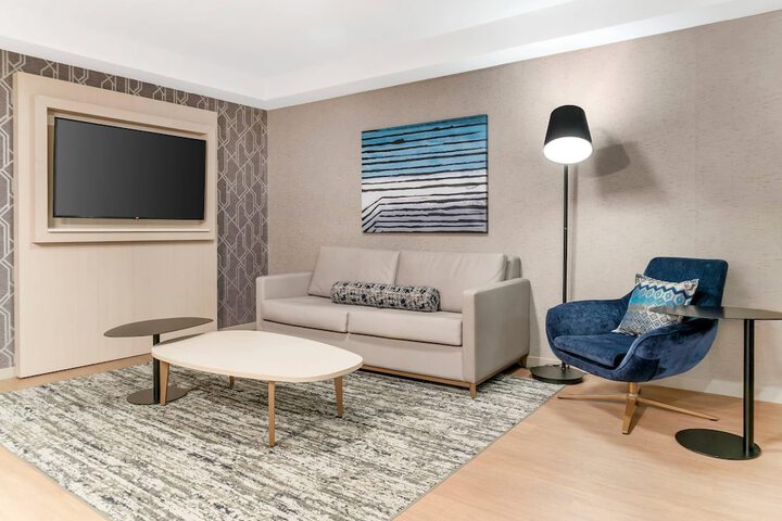 Radisson Plaza Hotel at Kalamazoo Center