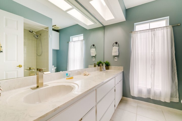 Sunny Home w / Pool & Lanai - Near Rainbow River!