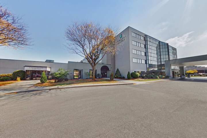 Embassy Suites by Hilton Milwaukee Brookfield
