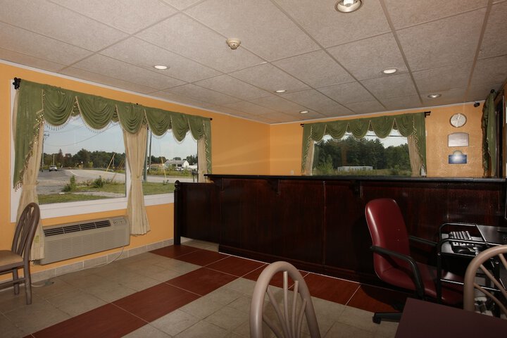 Days Inn by Wyndham Queensbury / Lake George