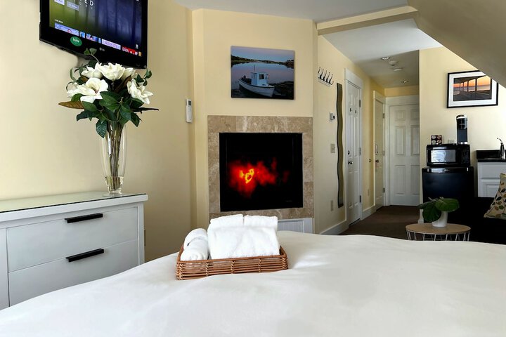 Room 28 of 80
