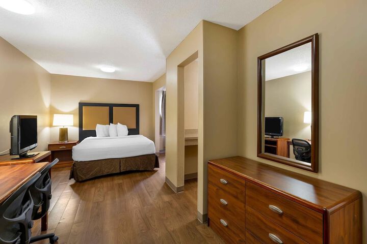 Extended Stay America Suites Cleveland Great Northern Mall