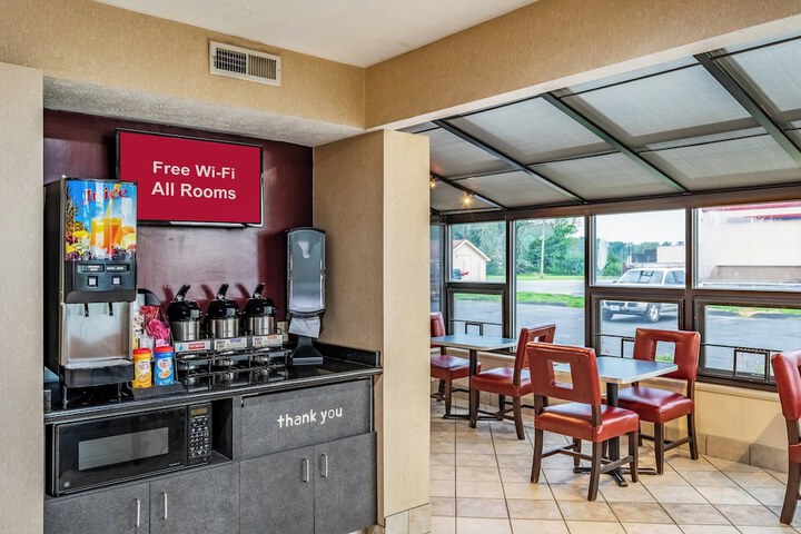 Red Roof Inn Columbus - Taylorsville / Edinburgh