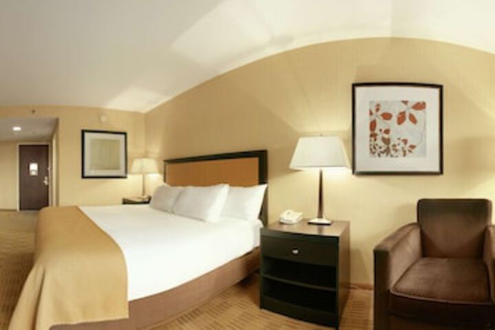 The Saratoga Hilton
