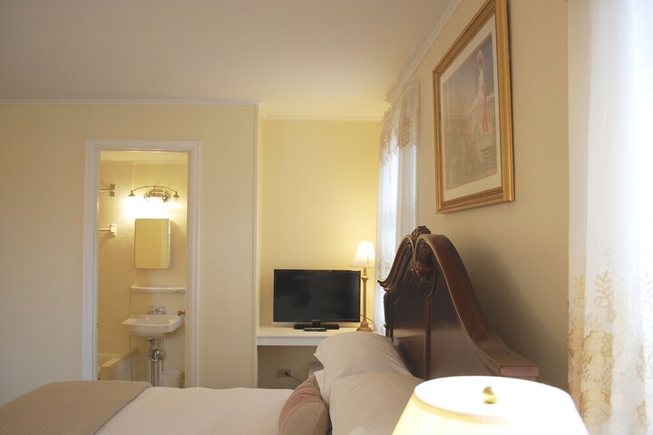 Room 176 of 217