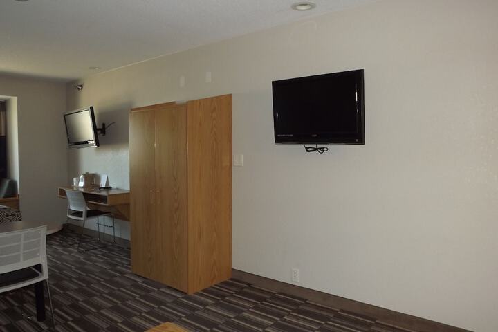 Room 30 of 44