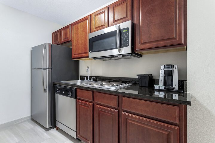Holiday Inn Express & Suites Vadnais Heights by IHG