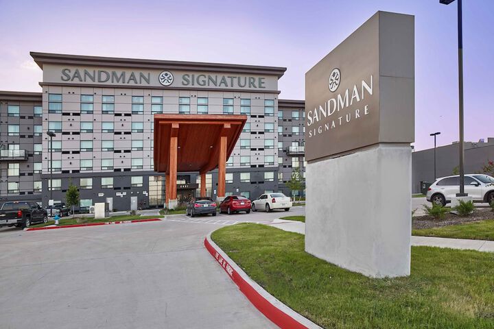 Sandman Signature Plano - Frisco Hotel