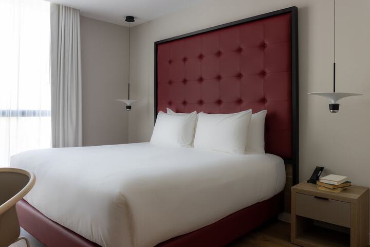 Room 43 of 92