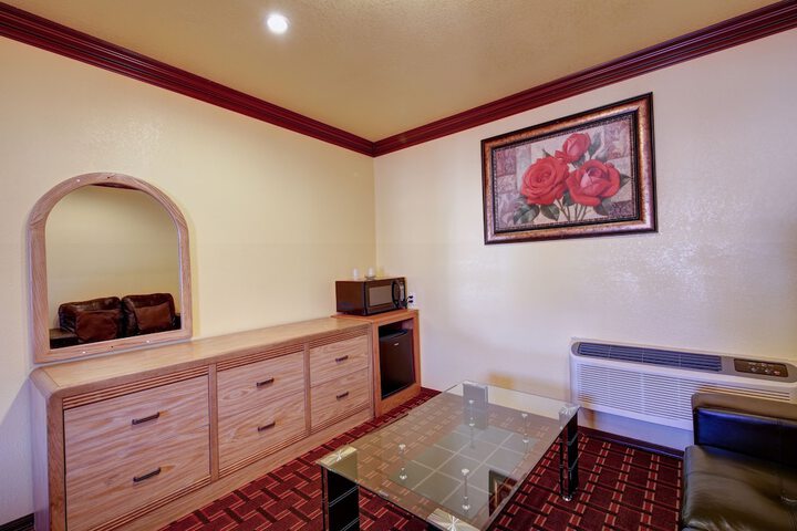 Room 11 of 43