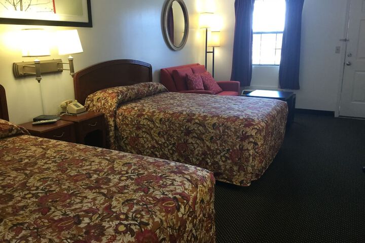 Room 6 of 20