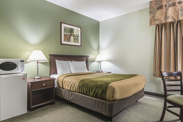 Room 15 of 36
