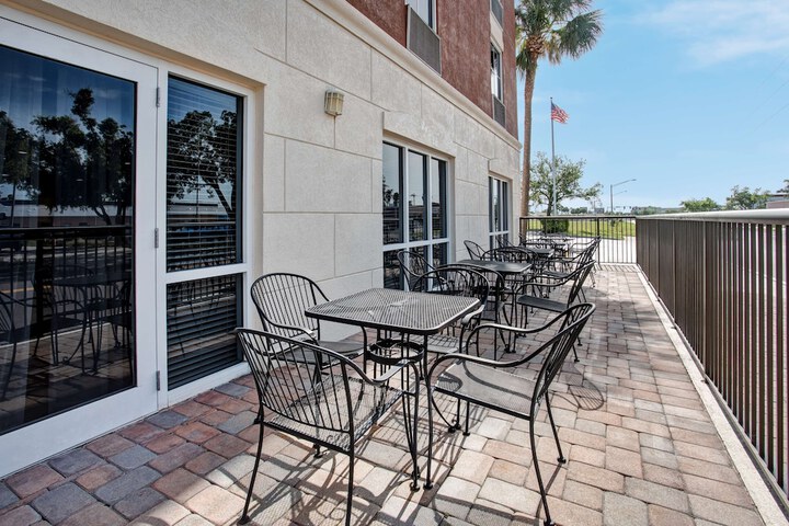 Terrace/Patio 45 of 46