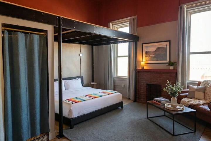 The Well Hotel & Taproom