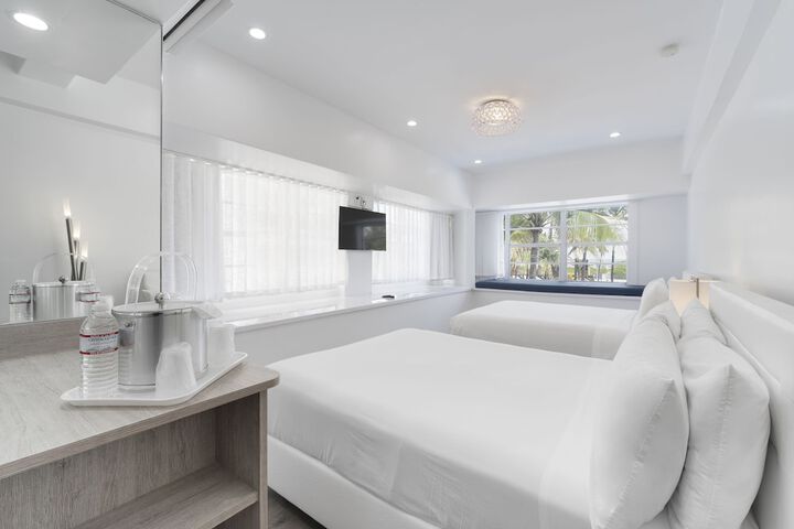 Room 42 of 71