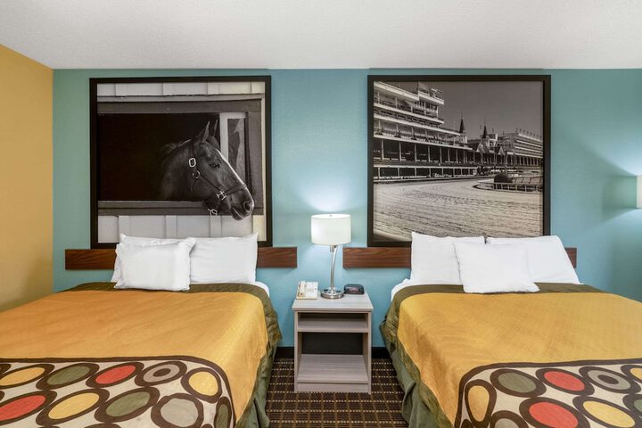 Room 27 of 35