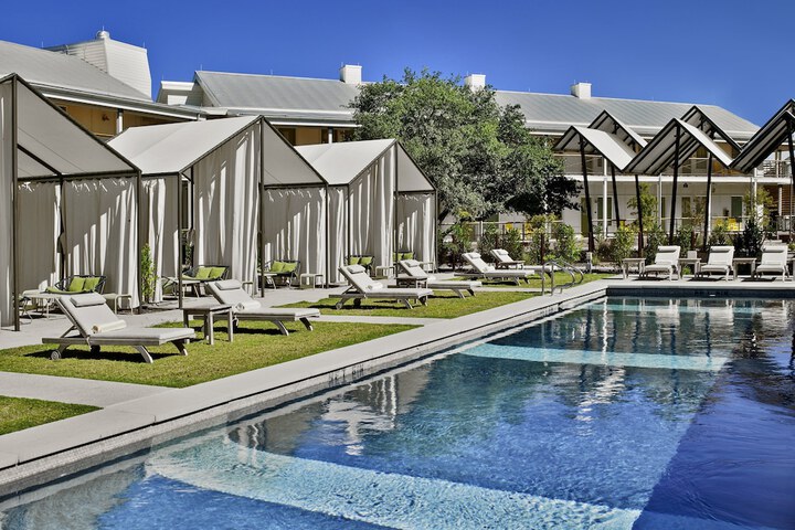 Cavalry Court by Valencia Hotel Collection