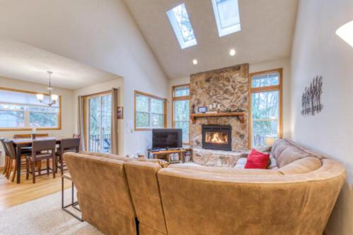 Clarks Mountain Condo
