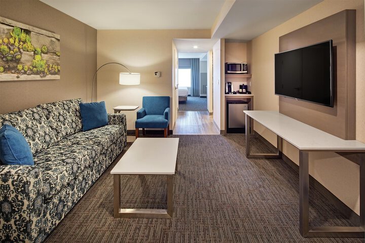 Hilton Garden Inn Toronto / Oakville