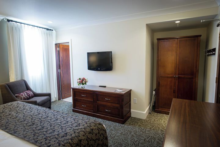 Hume Hotel & Spa