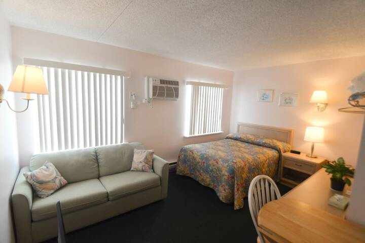 Room 30 of 33