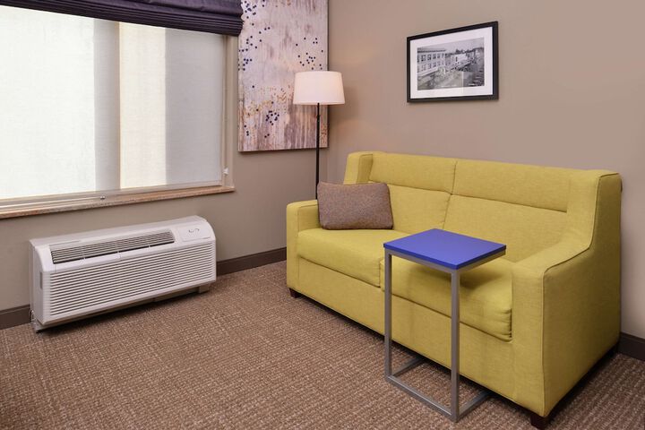 Room 20 of 53